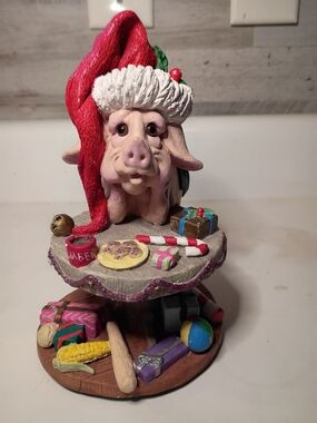 1993 Character Collectibles Pig A Month December Figure